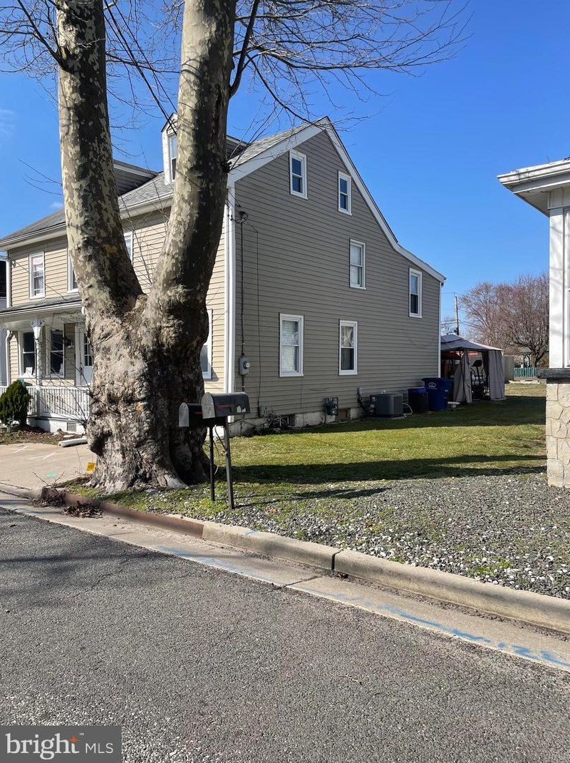 19 Pleasant St, Southampton NJ  08088-3309 exterior