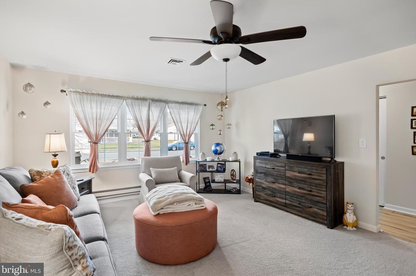 4 Sherwood Pl, Southampton NJ  08088-1124 exterior