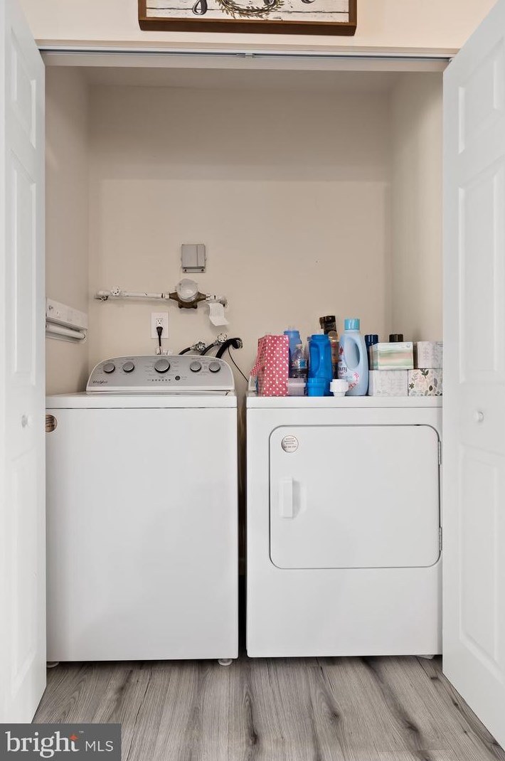 4 Sherwood Pl, Southampton NJ  08088-1124 exterior