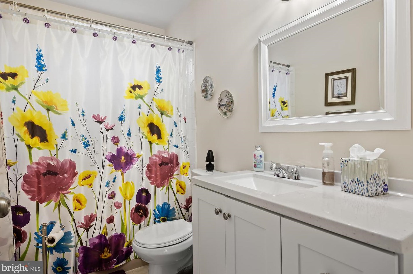 4 Sherwood Pl, Southampton NJ  08088-1124 exterior