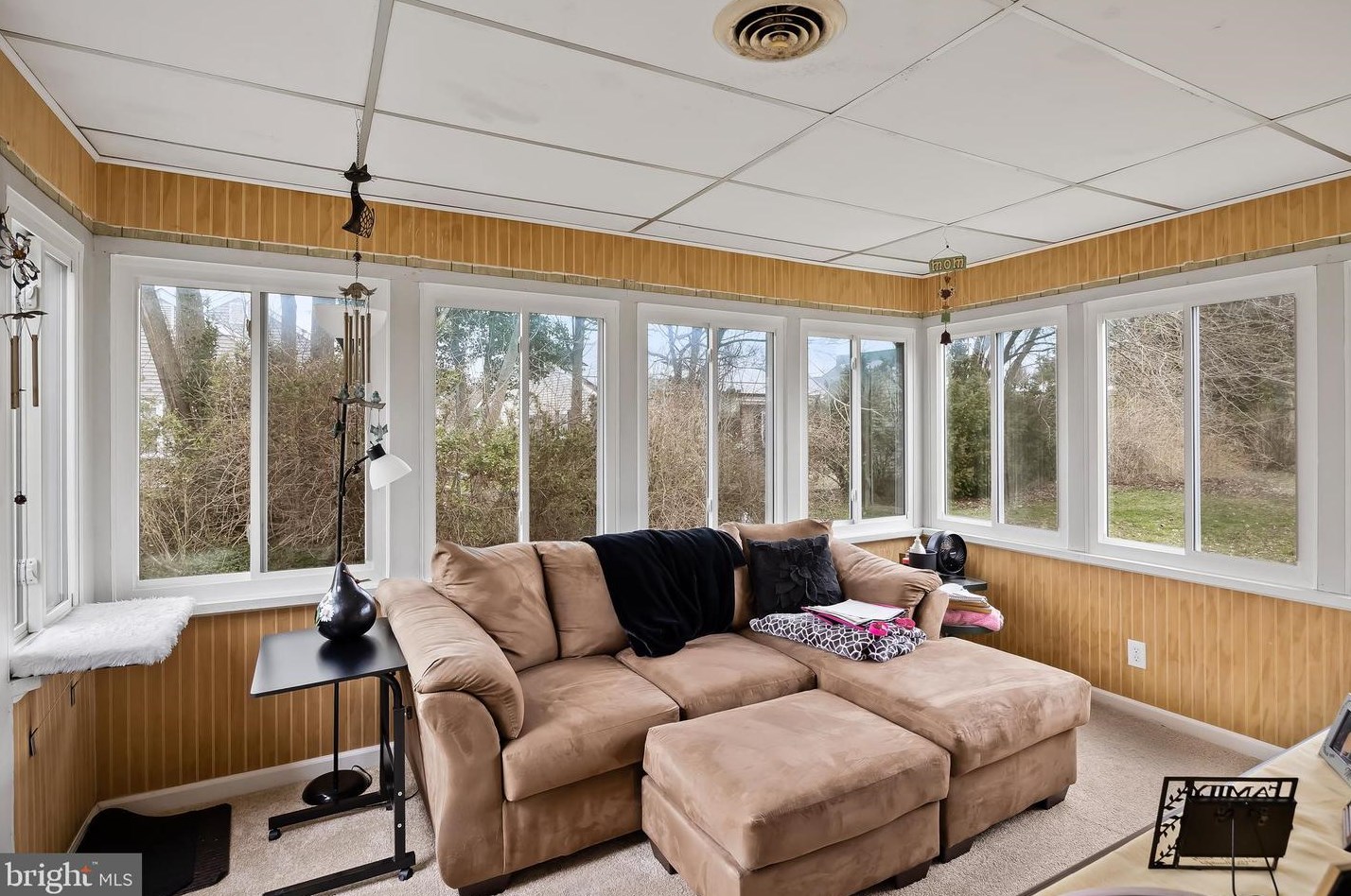 4 Sherwood Pl, Southampton NJ  08088-1124 exterior