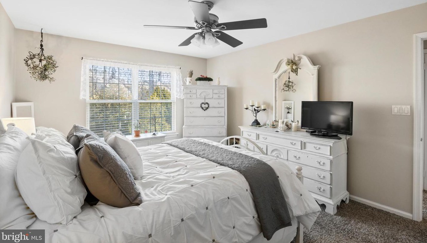 406 Kirby Way, Mount Laurel NJ  08054-6421 exterior