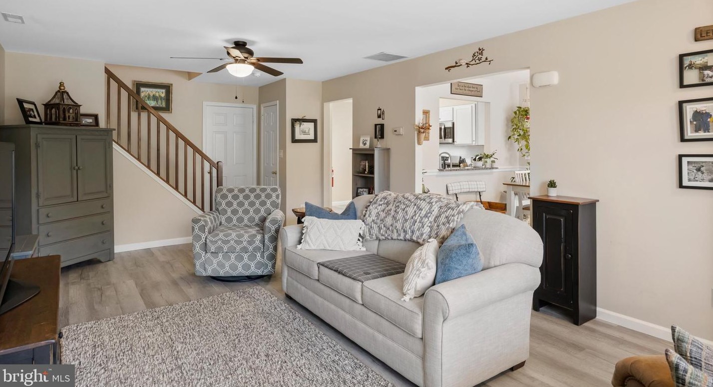 406 Kirby Way, Mount Laurel NJ  08054-6421 exterior