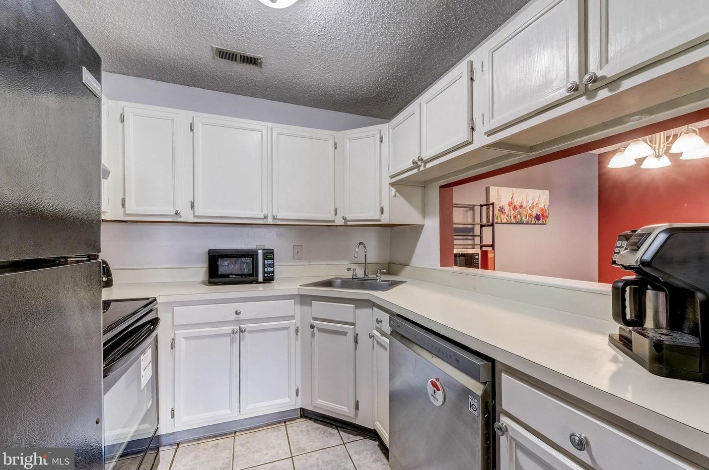 5201 Aberdeen Dr, Mount Laurel NJ  08054-5628 exterior