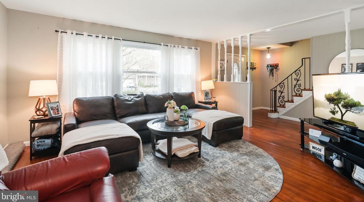 4 Illinois Trl, Medford NJ  08055-9055 exterior