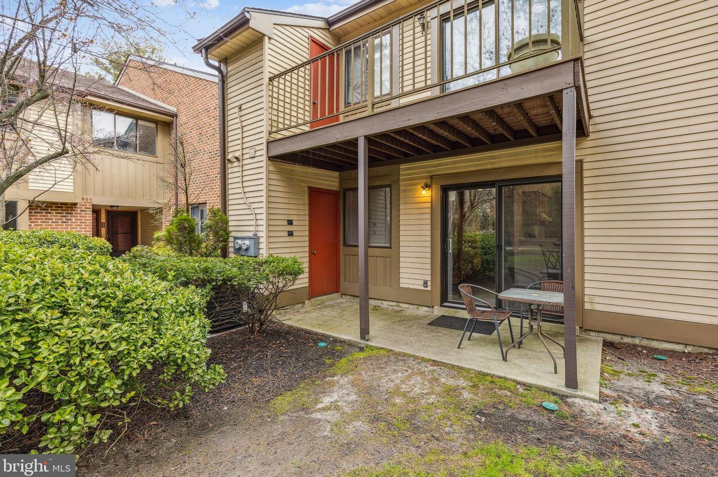 604 Cypress Point Cir, Mount Laurel NJ  08054-2743 exterior
