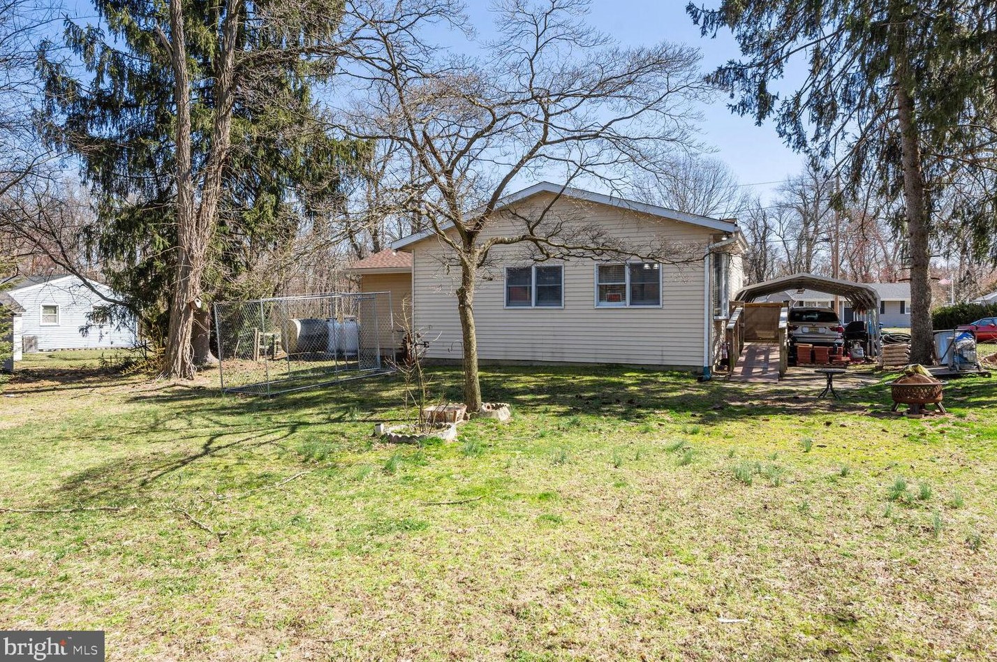 426 Magnolia Rd, Mount Laurel NJ  08054-2148 exterior