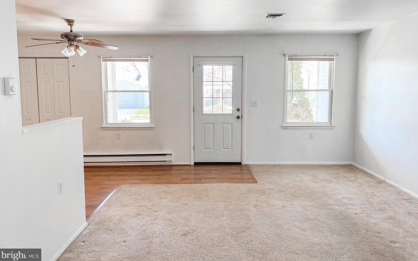 42 Kingston Way, Southampton NJ  08088-1211 exterior