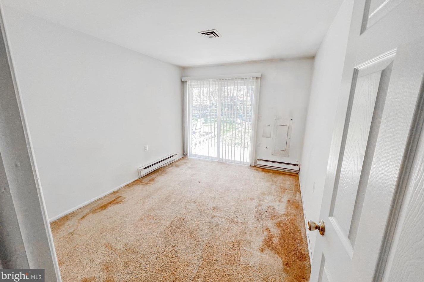 42 Kingston Way, Southampton NJ  08088-1211 exterior