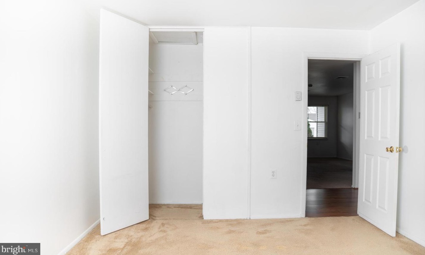 42 Kingston Way, Southampton NJ  08088-1211 exterior