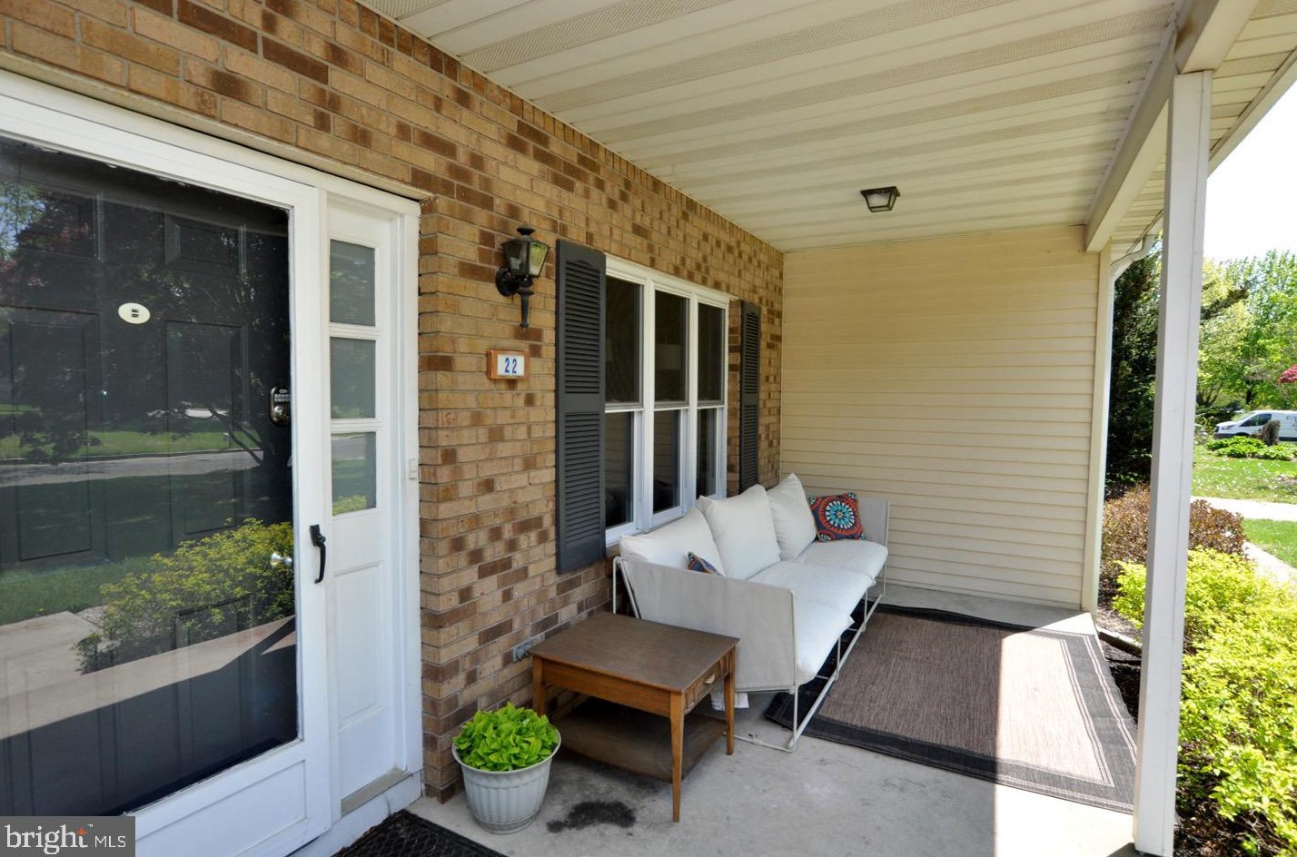 22 Fountain Ave, Burlington NJ  08016-3302 exterior