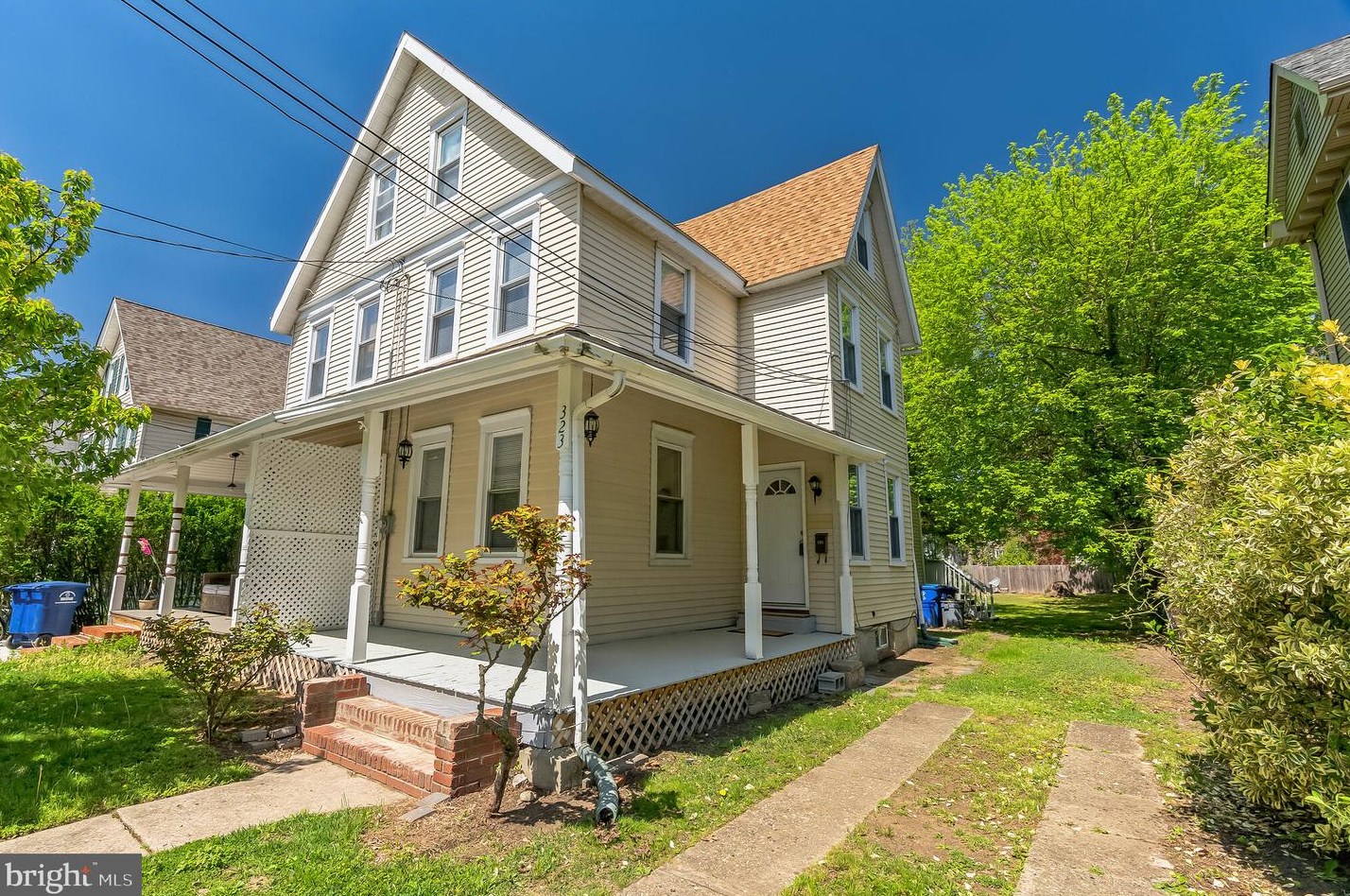 323 Linden St, Moorestown NJ  08057-3605 exterior