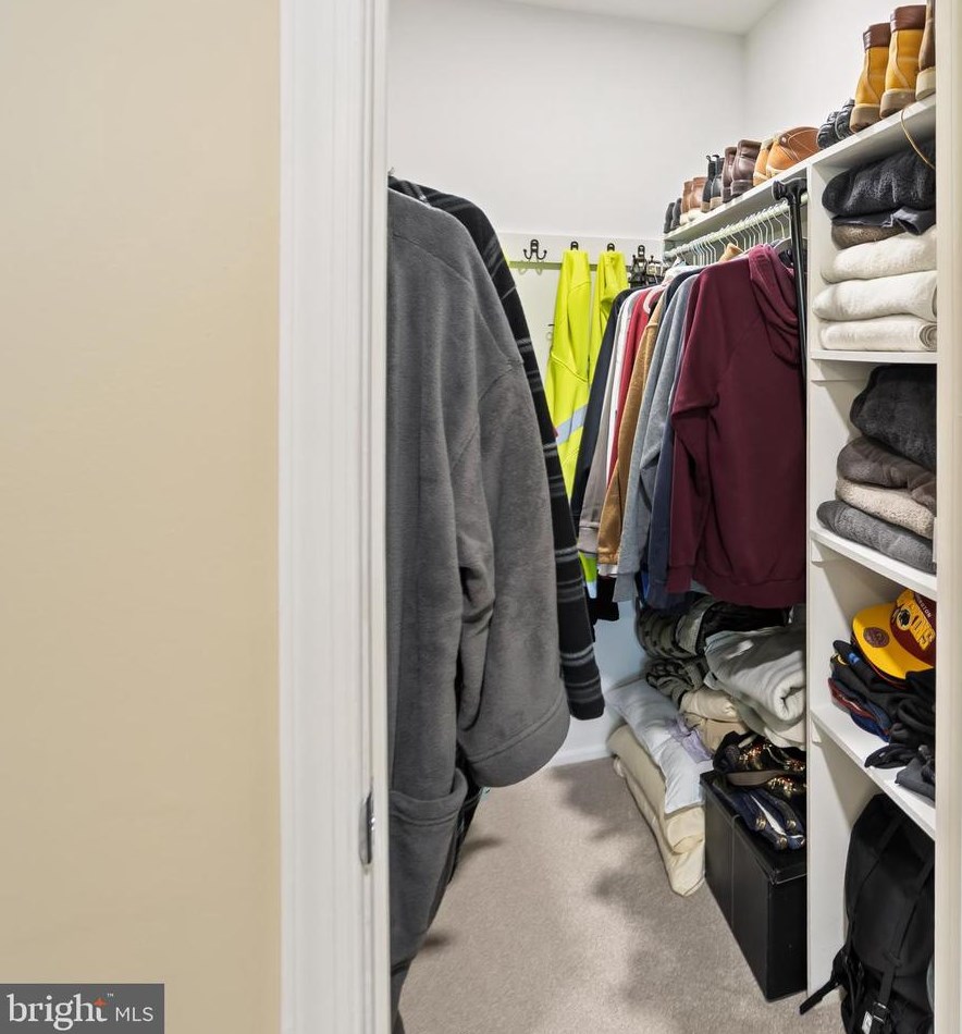 226 Thornwood Dr, Mount Laurel NJ  08054-1812 exterior