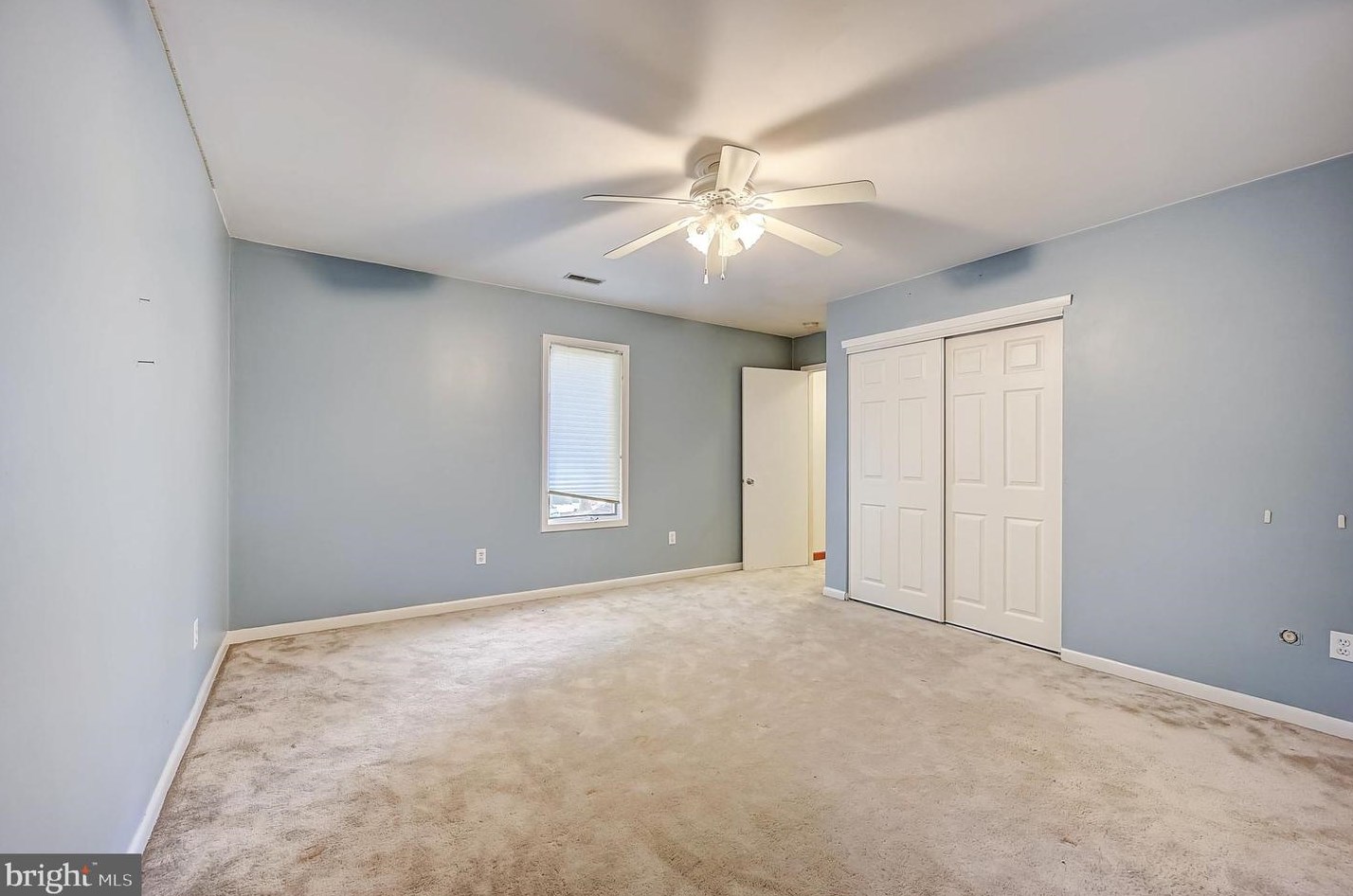 111 Bentley Dr, Mount Laurel NJ  08054-4502 exterior
