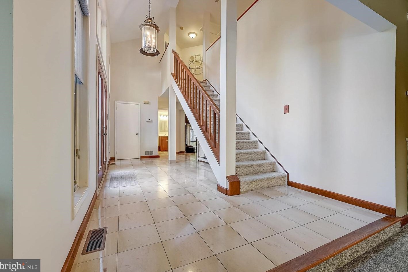 111 Bentley Dr, Mount Laurel NJ  08054-4502 exterior