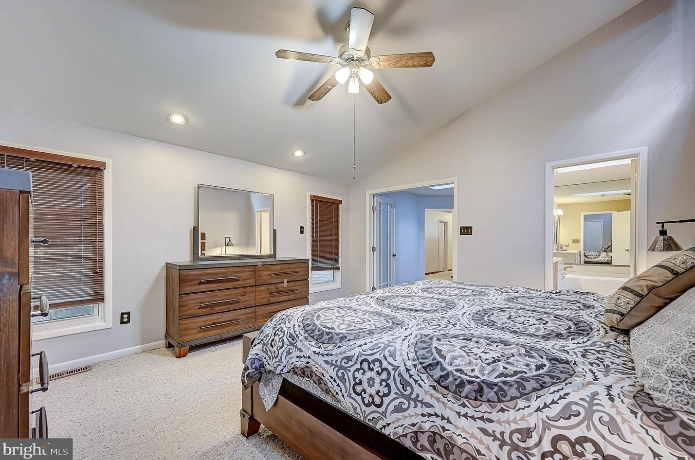 111 Bentley Dr, Mount Laurel NJ  08054-4502 exterior