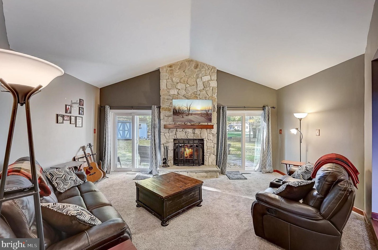 111 Bentley Dr, Mount Laurel NJ  08054-4502 exterior