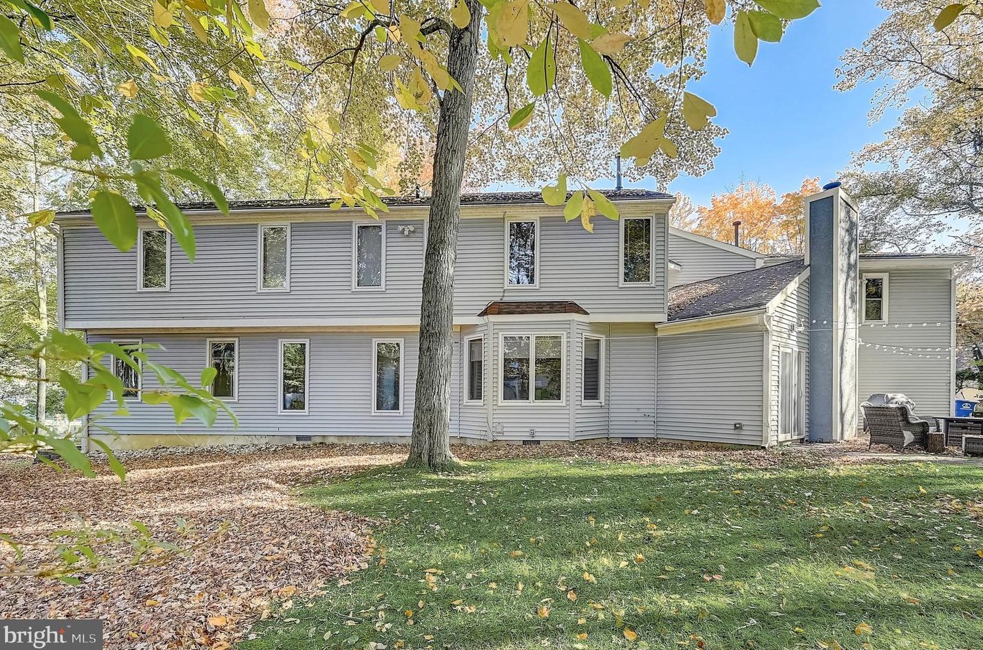 111 Bentley Dr, Mount Laurel NJ  08054-4502 exterior