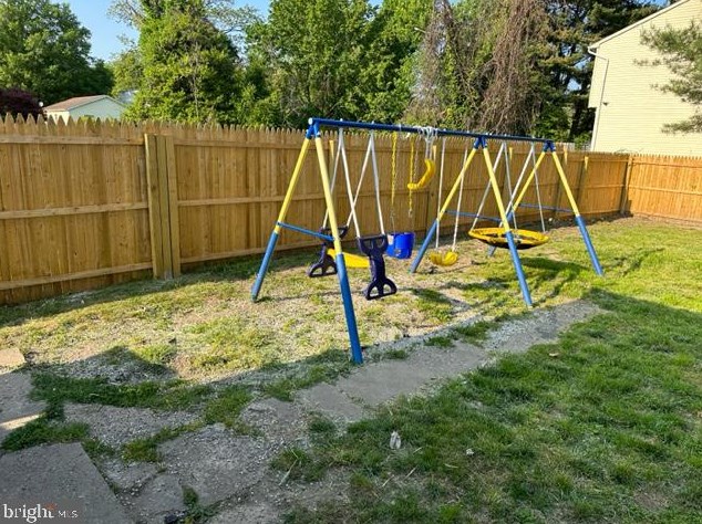 515 Linden Ave, Burlington NJ  08016-1821 exterior