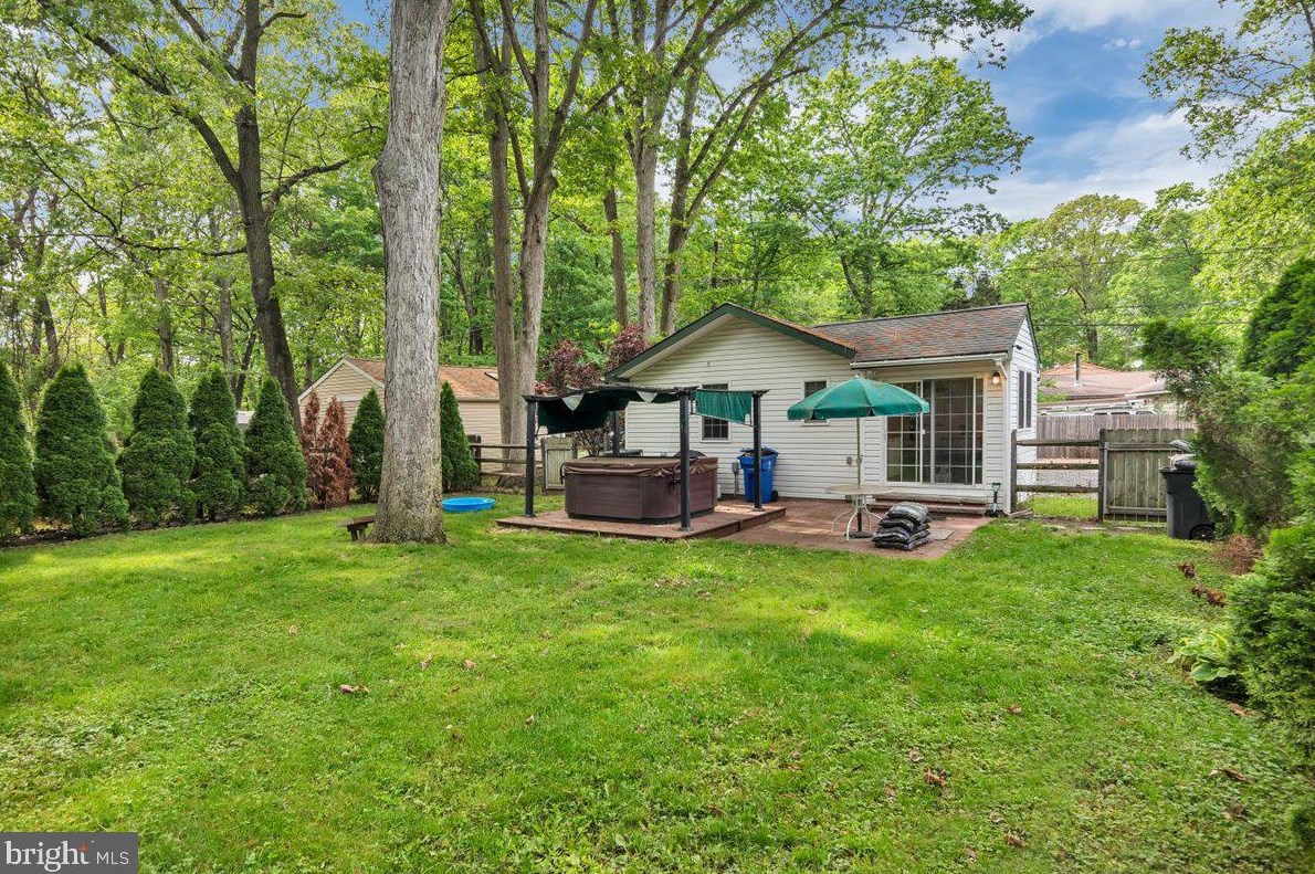 101 Crestmont Ter, Mount Laurel NJ  08054-9711 exterior