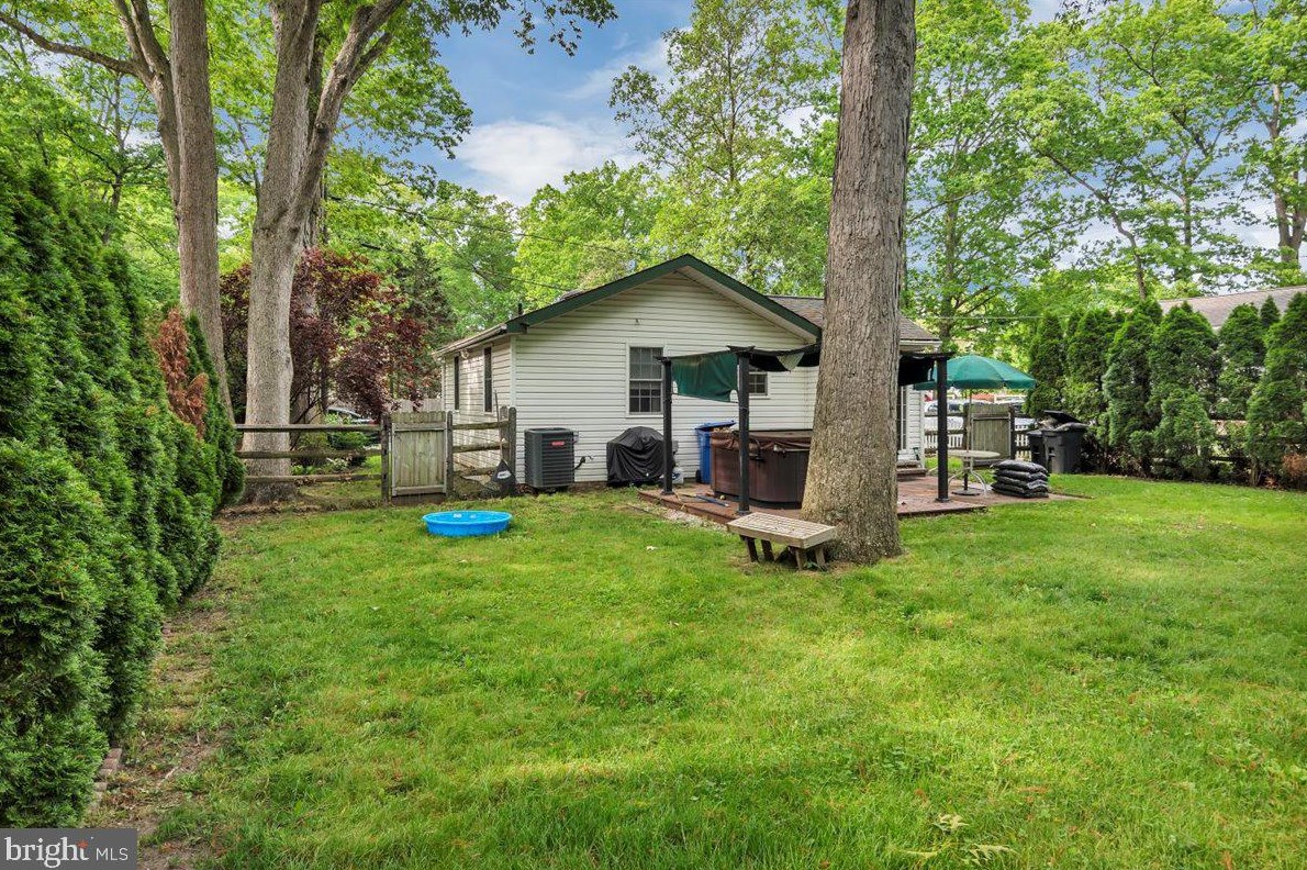 101 Crestmont Ter, Mount Laurel NJ  08054-9711 exterior