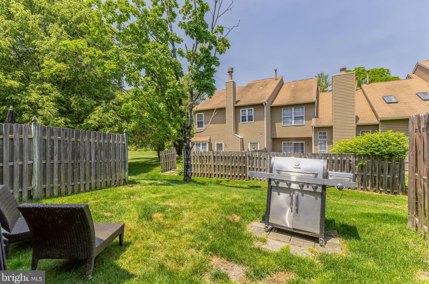 391 Inverness Ct, Mount Laurel NJ  08054-3726 exterior