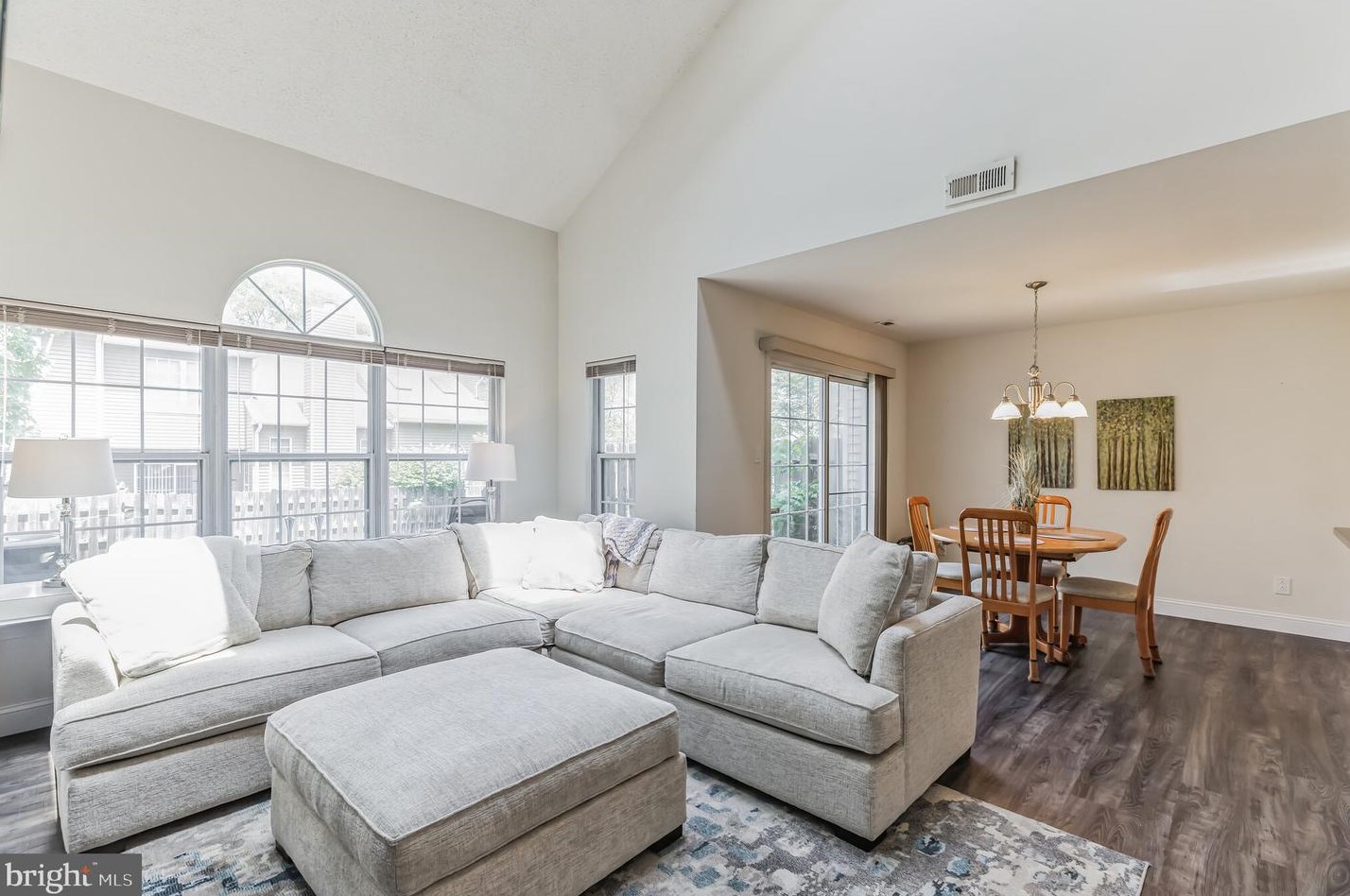 391 Inverness Ct, Mount Laurel NJ  08054-3726 exterior