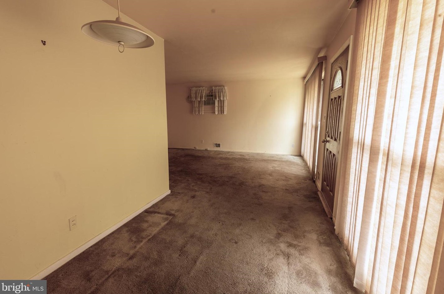 25 Lamont Rd, Burlington NJ exterior