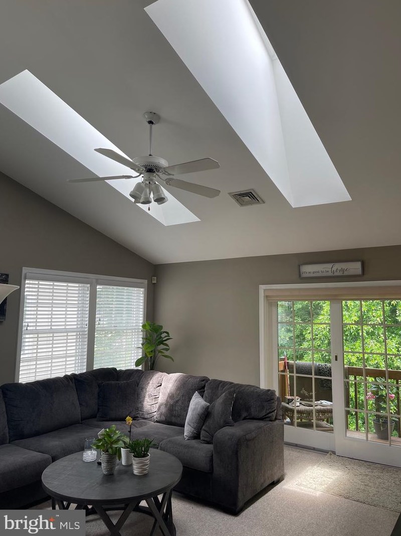 59 Eraser Rd, Moorestown NJ  08057-1673 exterior