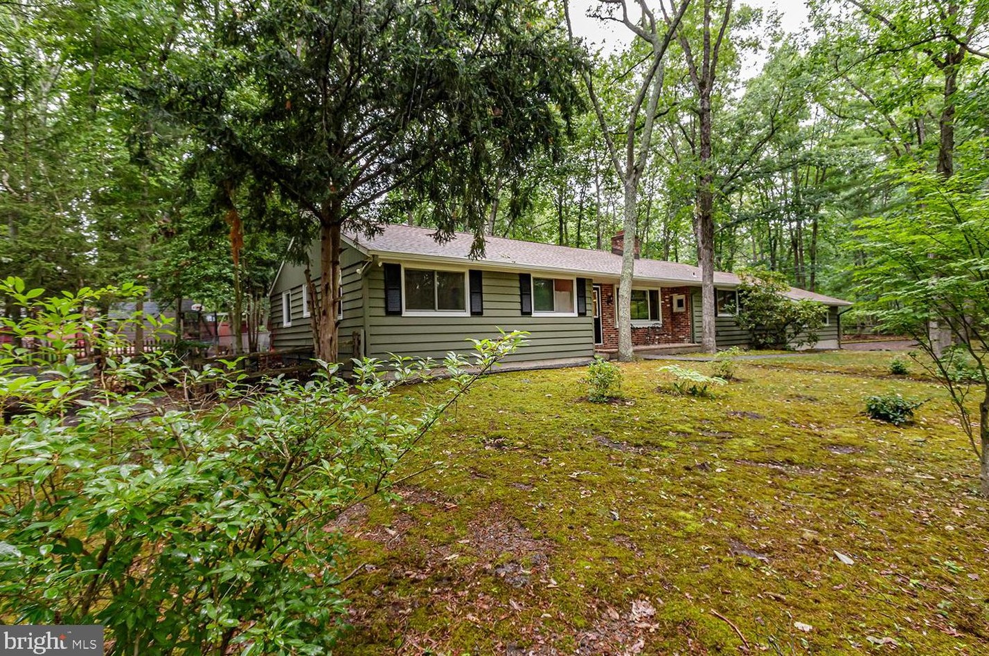 210 Migazee Trl, Medford NJ  08055-1308 exterior