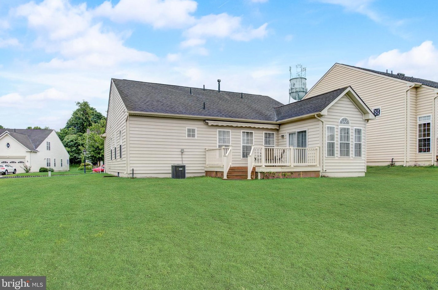 6 Simpkins Ln, Pemberton NJ 08068-1565 exterior