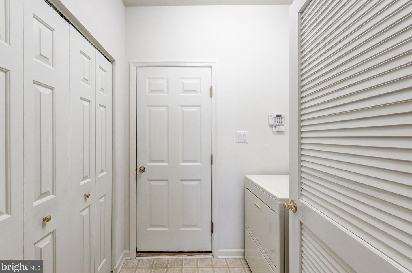 6 Simpkins Ln, Pemberton NJ 08068-1565 exterior