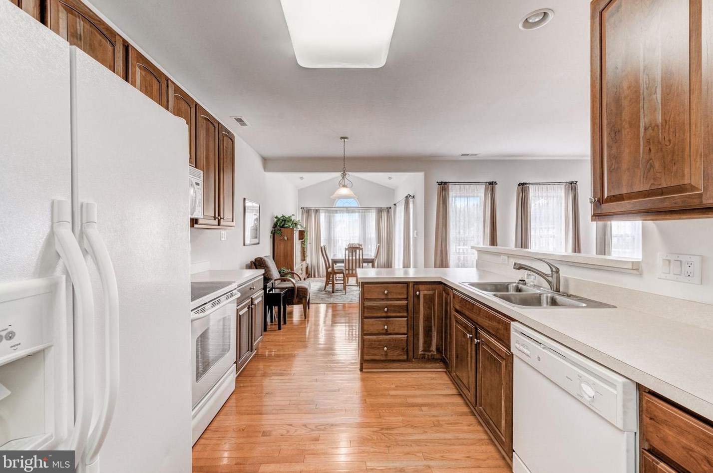 6 Simpkins Ln, Pemberton NJ 08068-1565 exterior