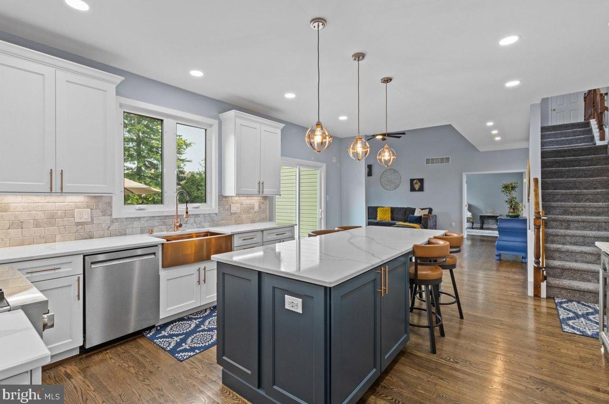 13 Goldspire Ln, Burlington NJ 08016-4357 exterior