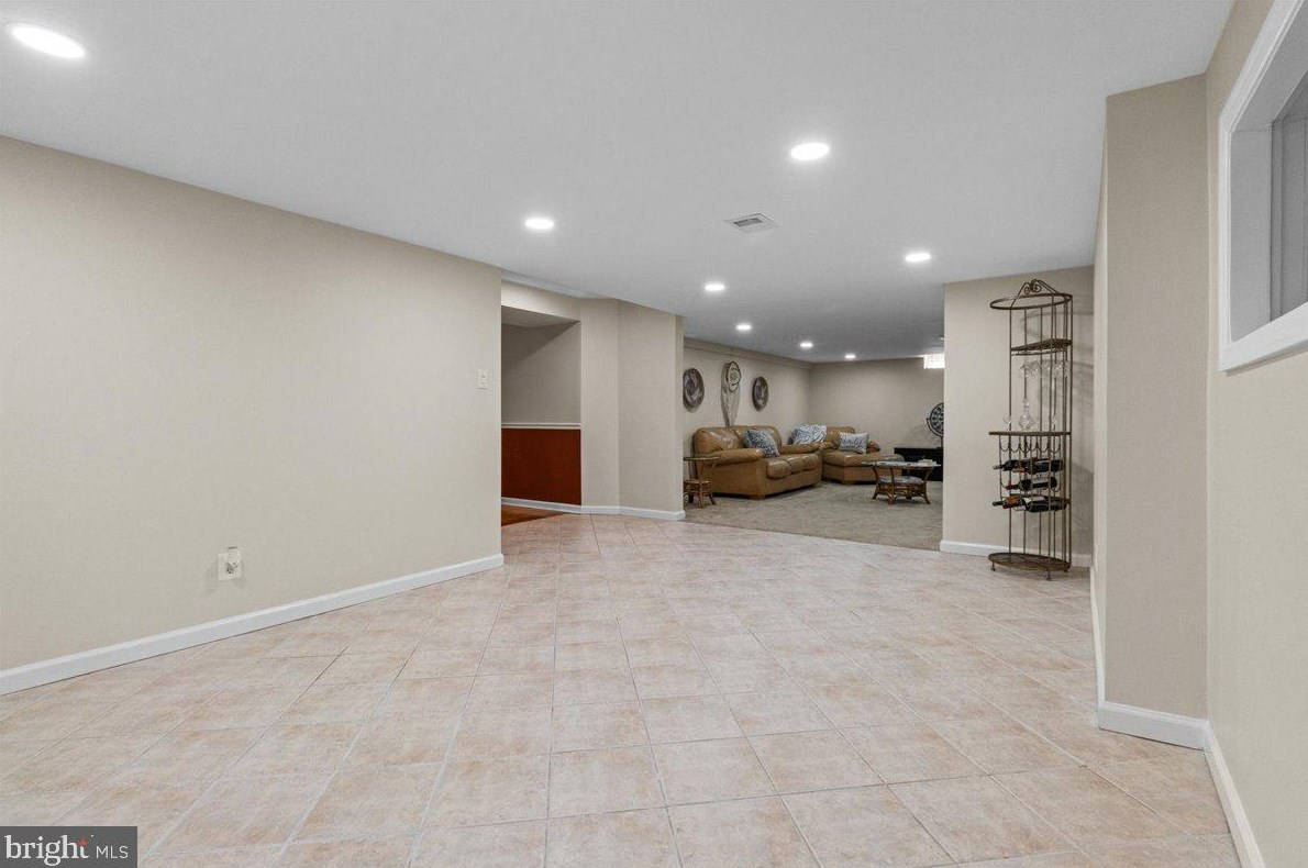 13 Goldspire Ln, Burlington NJ 08016-4357 exterior