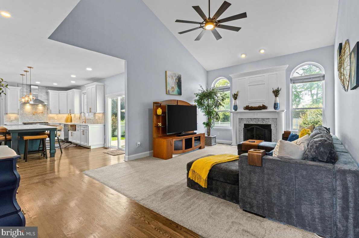 13 Goldspire Ln, Burlington NJ 08016-4357 exterior