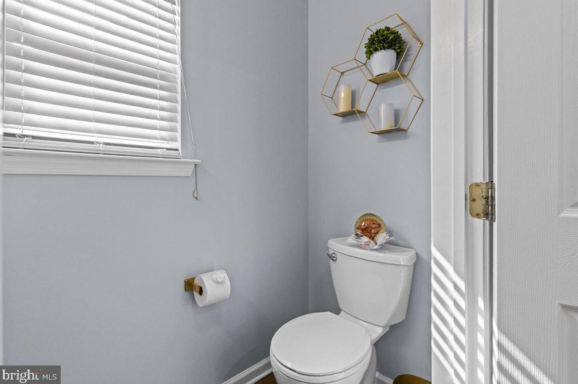 13 Goldspire Ln, Burlington NJ 08016-4357 exterior