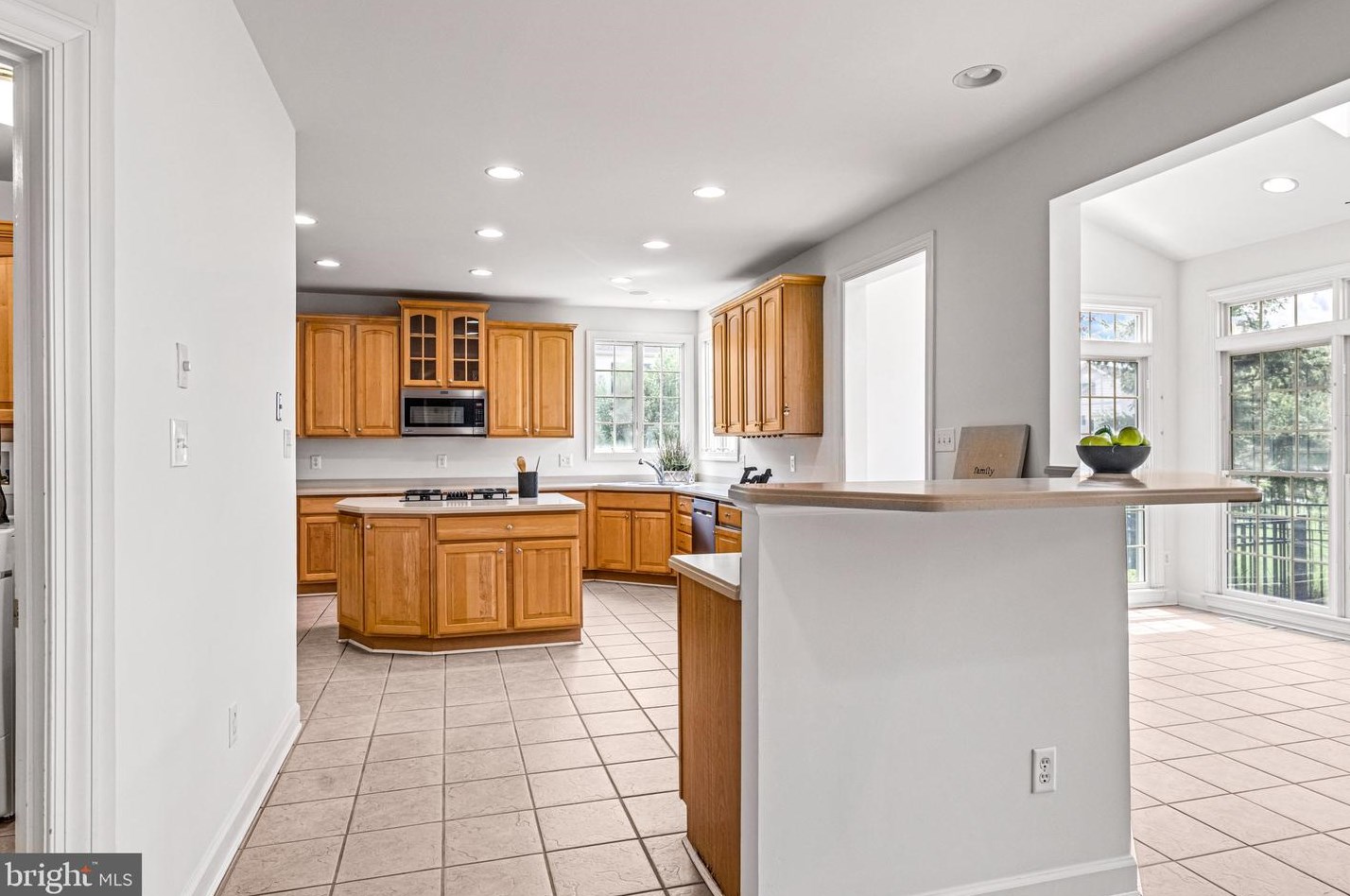 629 Windsock Way, Moorestown NJ exterior