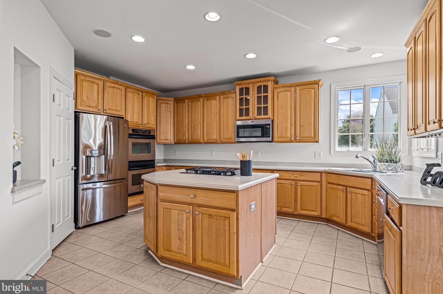 629 Windsock Way, Moorestown NJ exterior