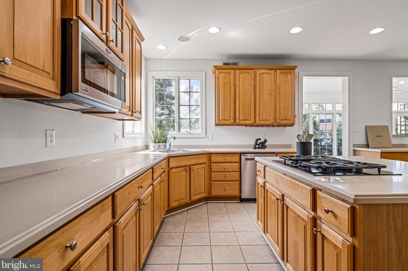 629 Windsock Way, Moorestown NJ exterior