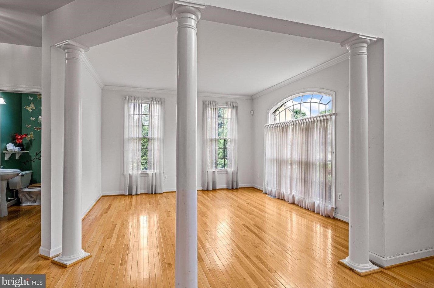 629 Windsock Way, Moorestown NJ exterior