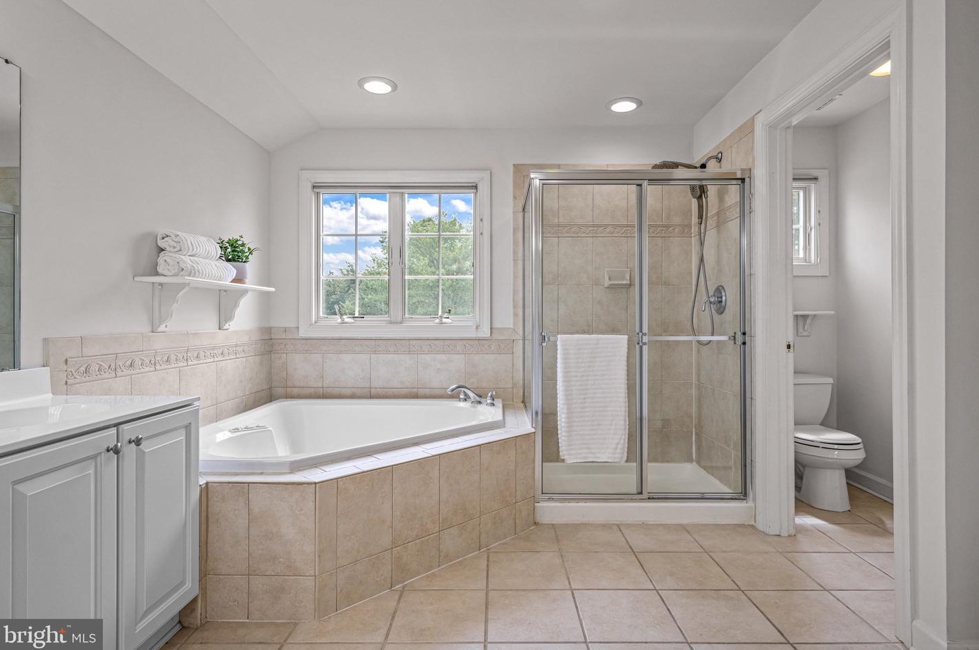 629 Windsock Way, Moorestown NJ exterior