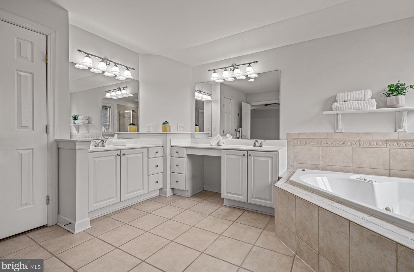 629 Windsock Way, Moorestown NJ exterior