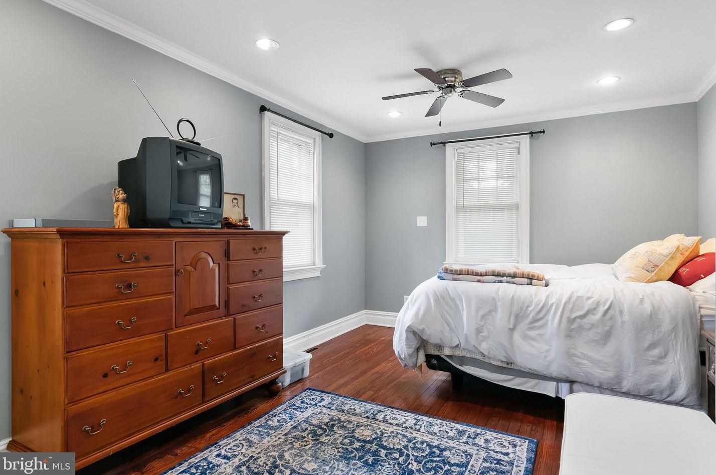 329 Washington Ave, Moorestown NJ 08057-1874 exterior