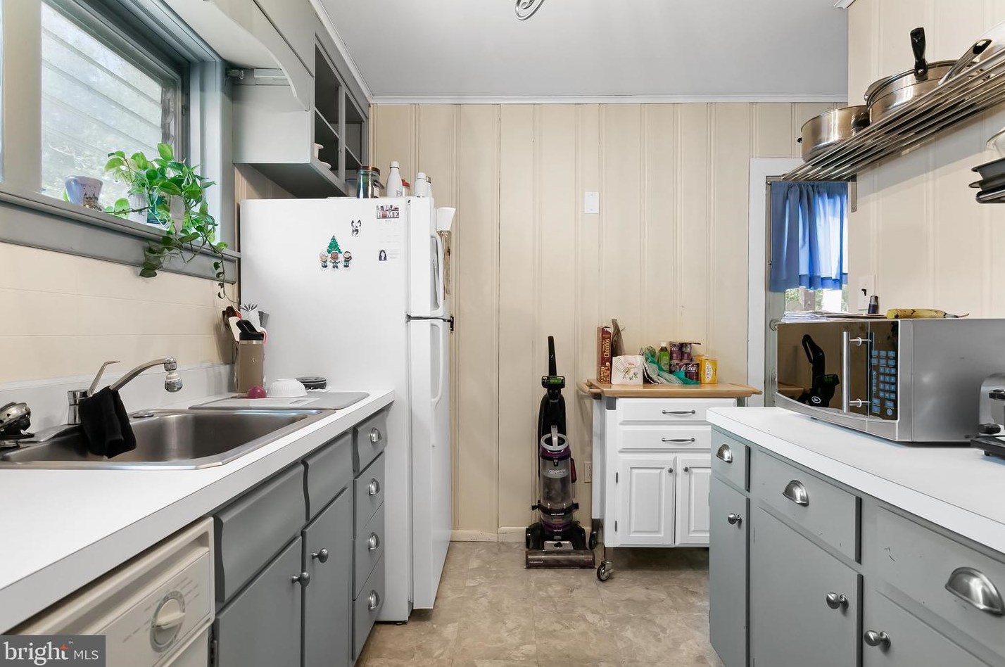 329 Washington Ave, Moorestown NJ 08057-1874 exterior