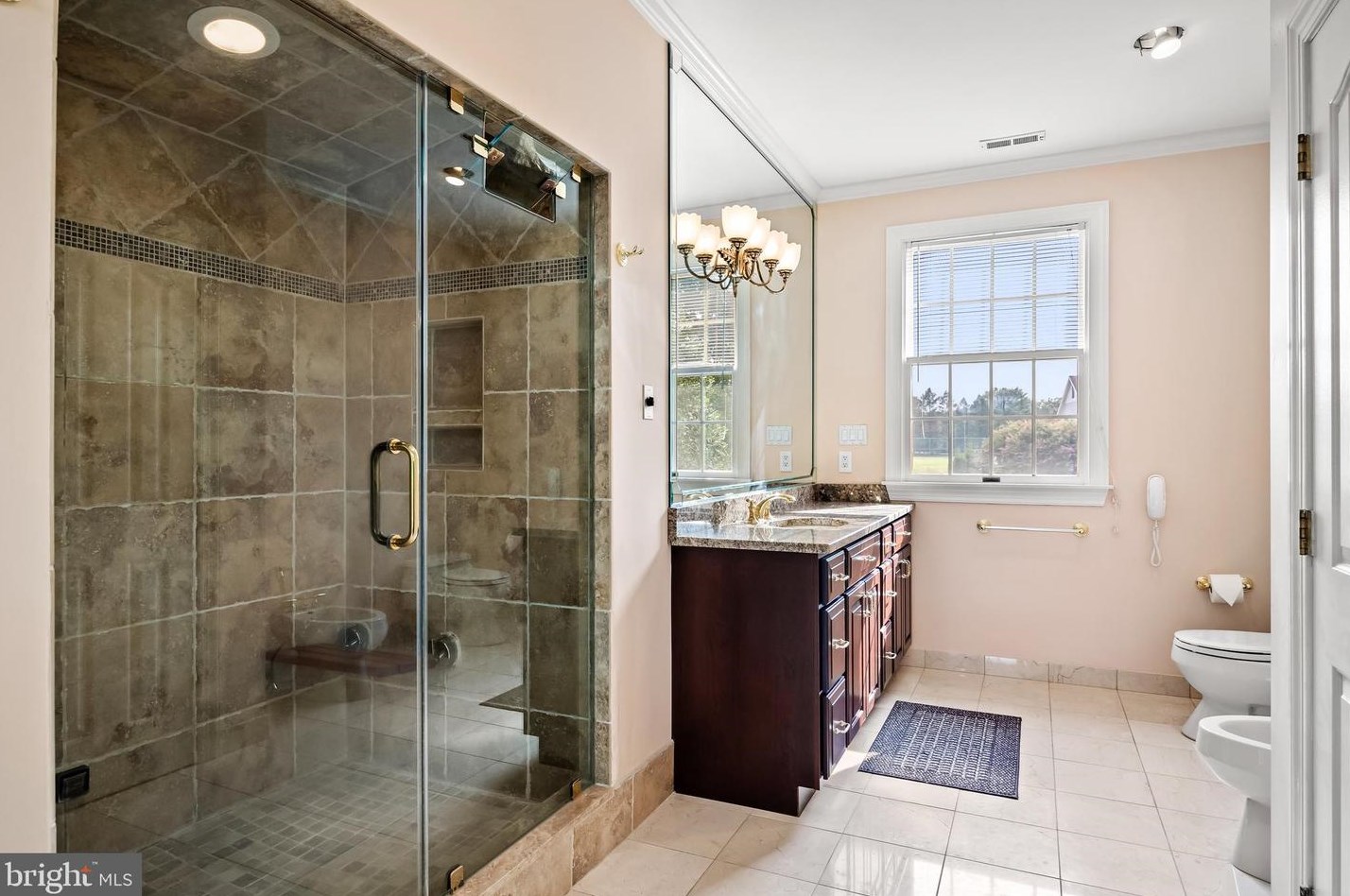 34 Cv Rd, Moorestown NJ 08057-3950 exterior