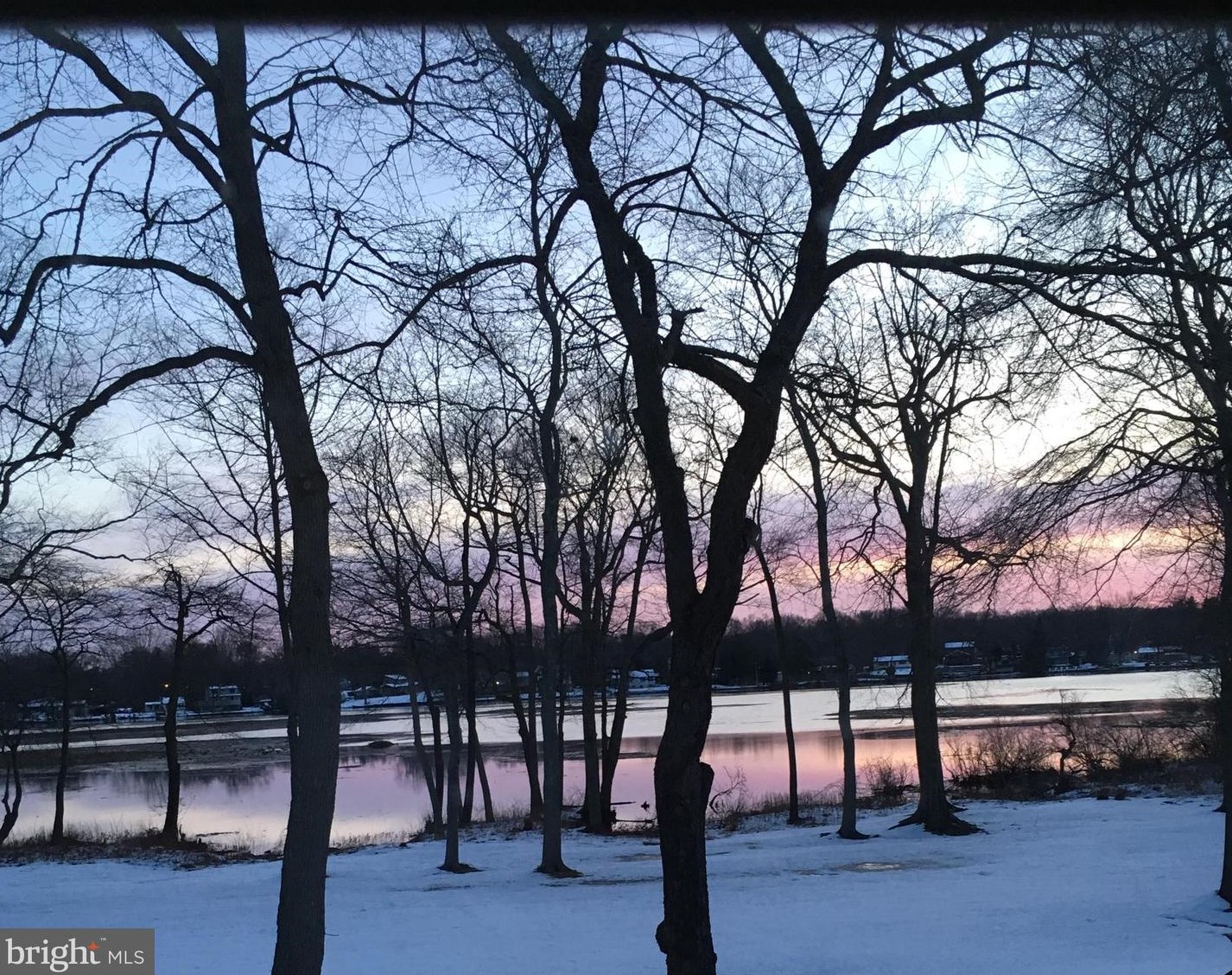 34 Cv Rd, Moorestown NJ 08057-3950 exterior