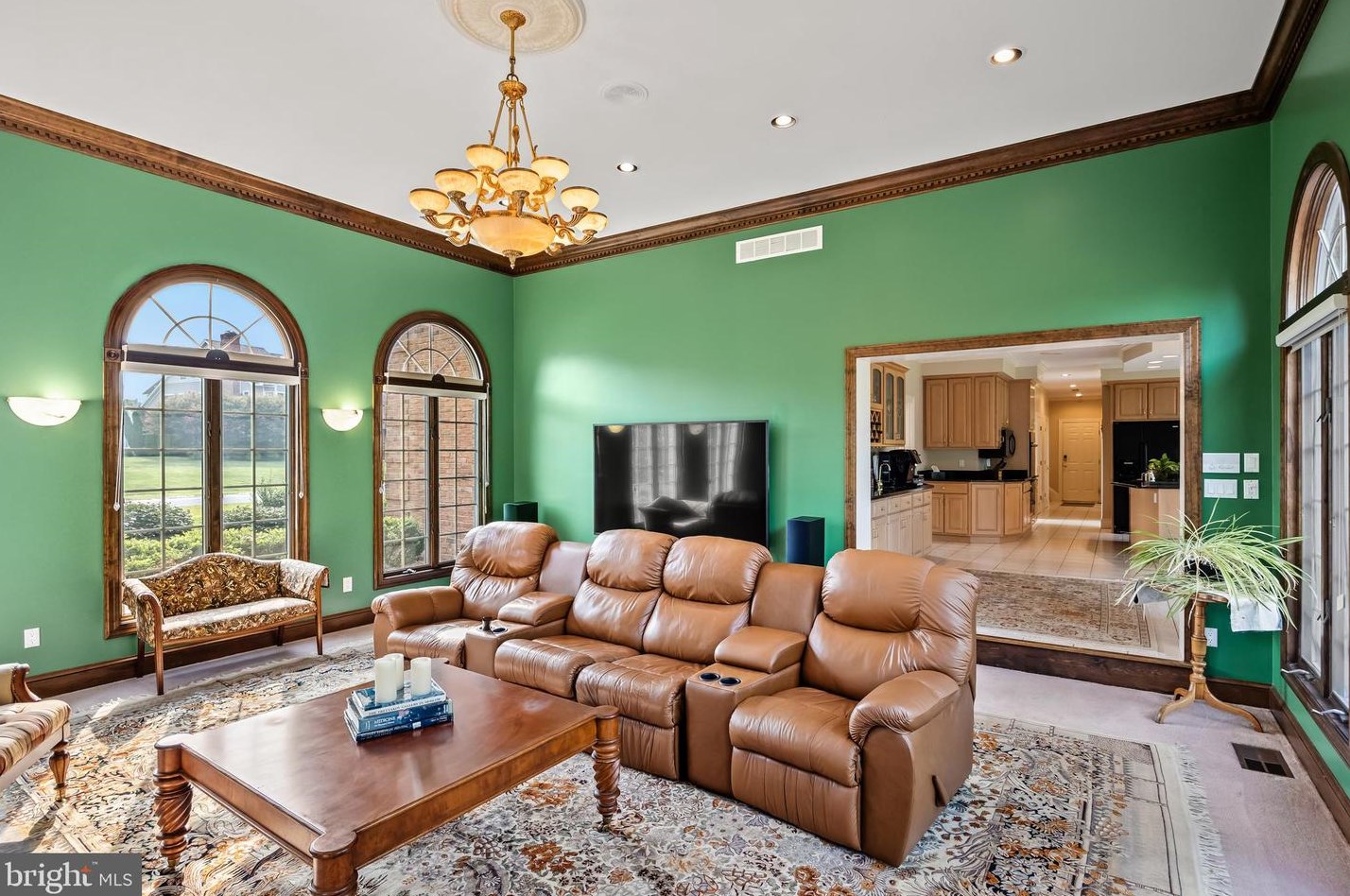 34 Cv Rd, Moorestown NJ 08057-3950 exterior