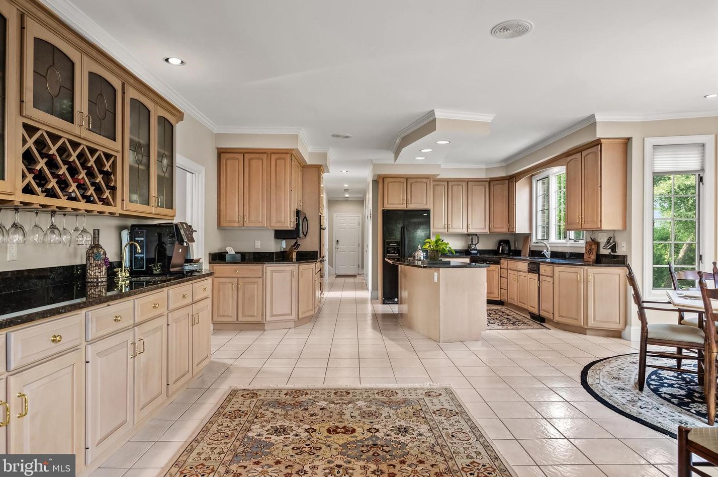 34 Cv Rd, Moorestown NJ 08057-3950 exterior