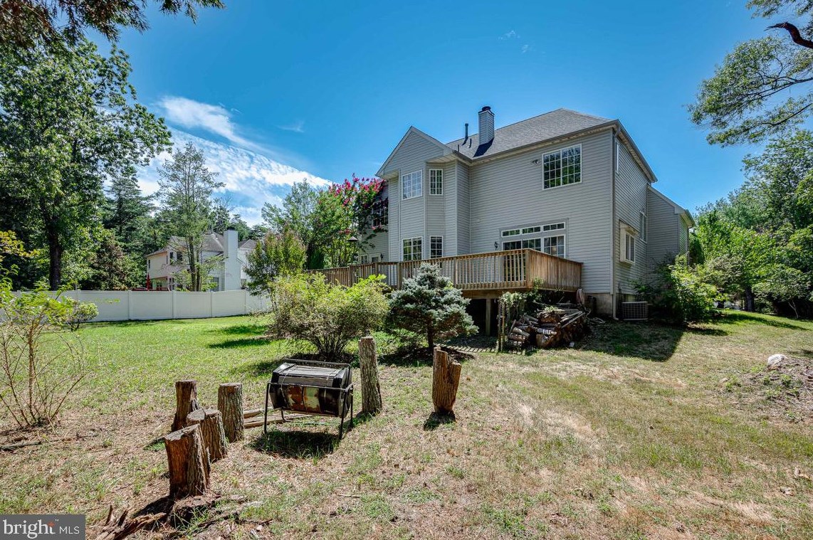 110 Dixontown Rd, Medford NJ  08055-9775 exterior